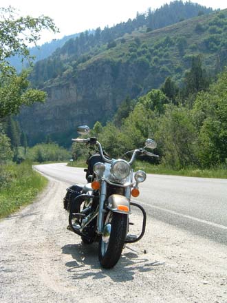 The road north of Salt Lake City